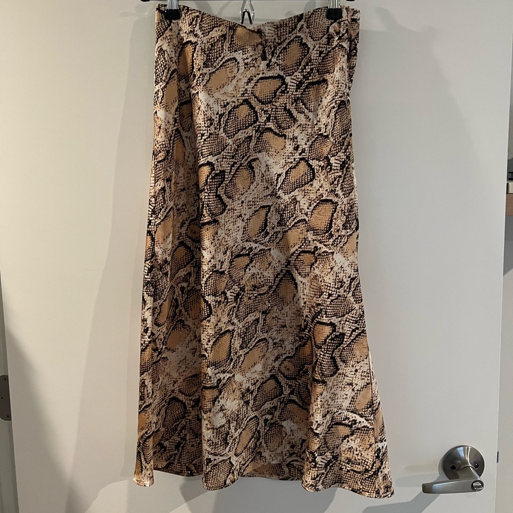 Midi skirt, snake skin pattern